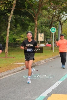 Runner Photo 5674785