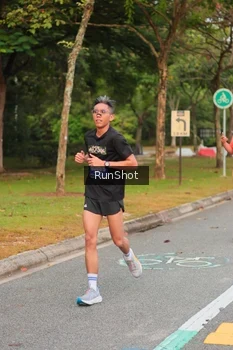Runner Photo 5674787