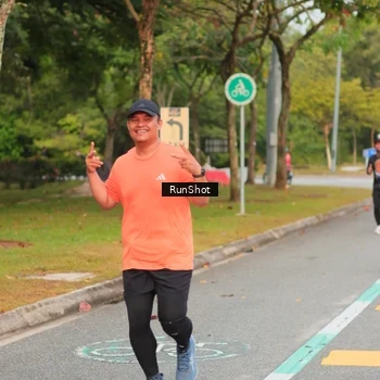 Runner Photo 5674798