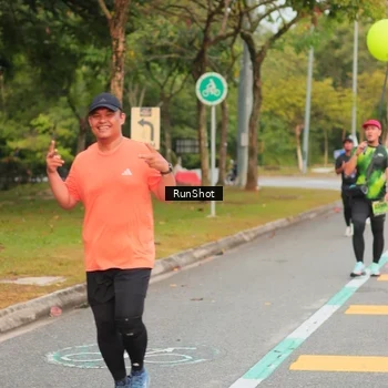 Runner Photo 5674799