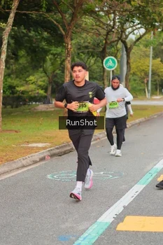 Runner Photo 5674867