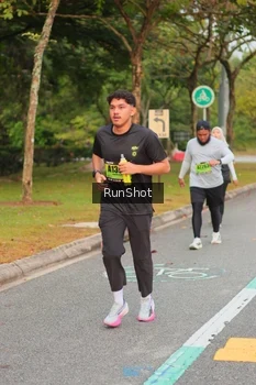 Runner Photo 5674870