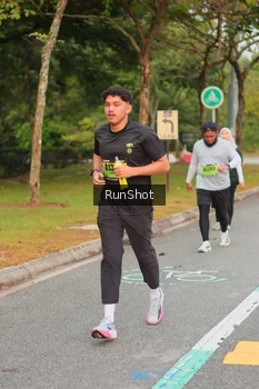 Runner Photo 5674871