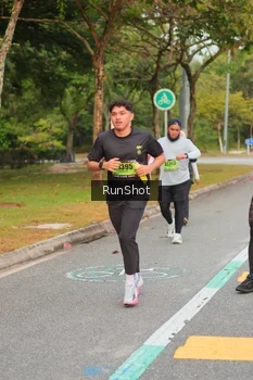 Runner Photo 5674875