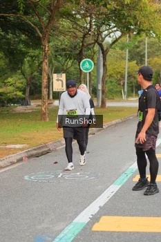 Runner Photo 5674876
