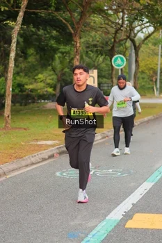 Runner Photo 5674878