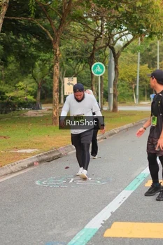 Runner Photo 5674880