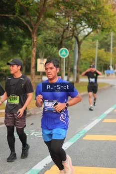 Runner Photo 5674890