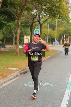 Runner Photo 5674952