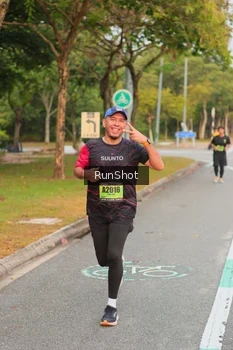 Runner Photo 5674961