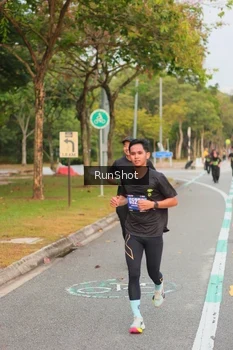 Runner Photo 5674963