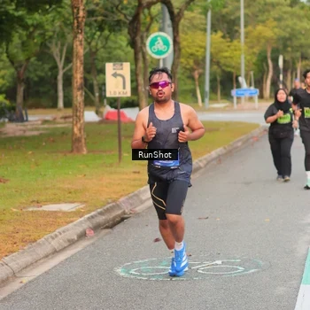 Runner Photo 5674978