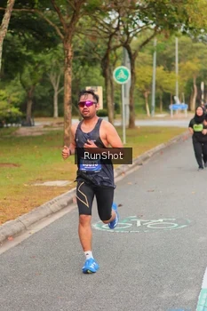 Runner Photo 5674986