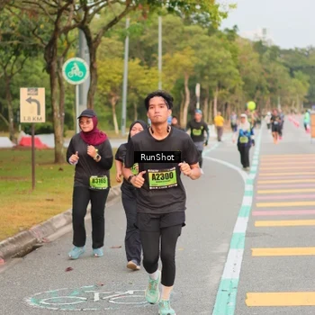 Runner Photo 5674995