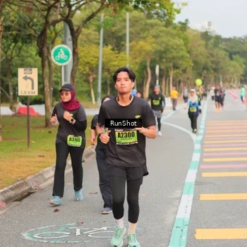 Runner Photo 5674997
