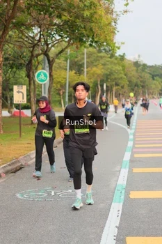 Runner Photo 5674999