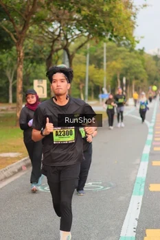 Runner Photo 5675006