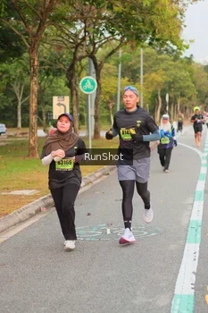 Runner Photo 5675028