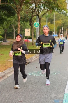 Runner Photo 5675035