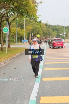 Runner Photo 5675039