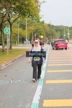 Runner Photo 5675046