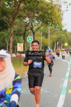 Runner Photo 5675052