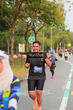 Runner Photo 5675056