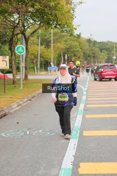 Runner Photo 5675058