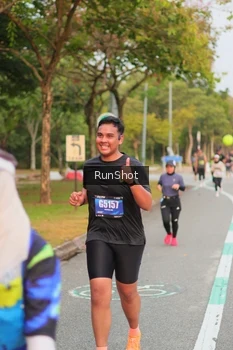Runner Photo 5675059