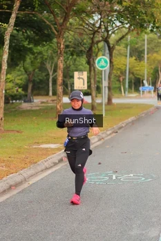 Runner Photo 5675066