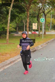 Runner Photo 5675070