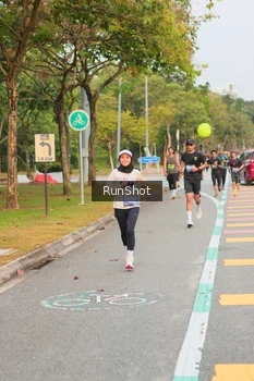 Runner Photo 5675075