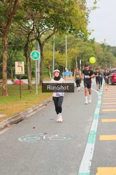 Runner Photo 5675076