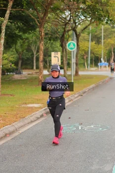 Runner Photo 5675081