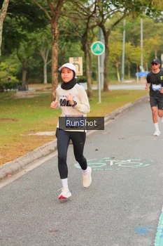 Runner Photo 5675087