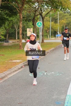 Runner Photo 5675090