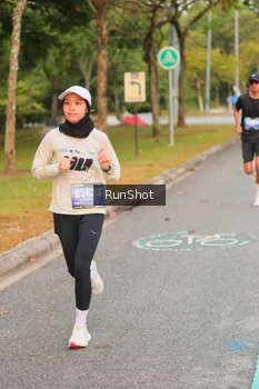 Runner Photo 5675094