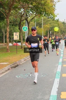 Runner Photo 5675097