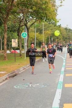 Runner Photo 5675110