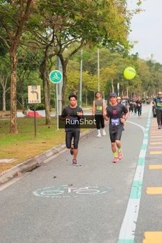 Runner Photo 5675111