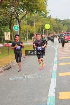 Runner Photo 5675117
