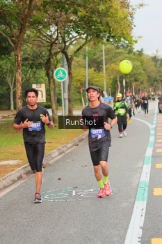 Runner Photo 5675125