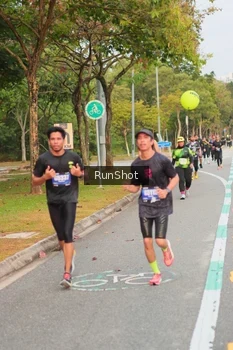 Runner Photo 5675126
