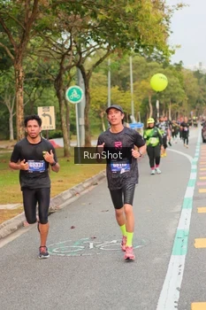 Runner Photo 5675128