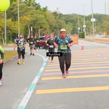 Runner Photo 5675147