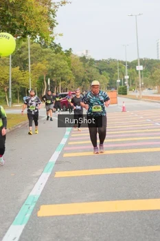 Runner Photo 5675149