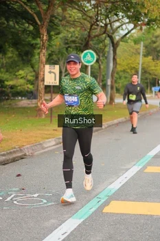 Runner Photo 5675192