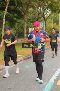 Runner Photo 5675213