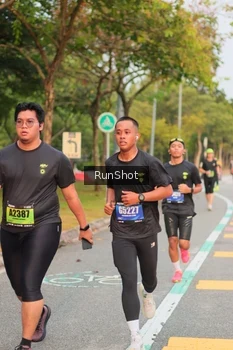 Runner Photo 5675224