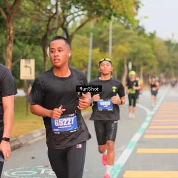 Runner Photo 5675227